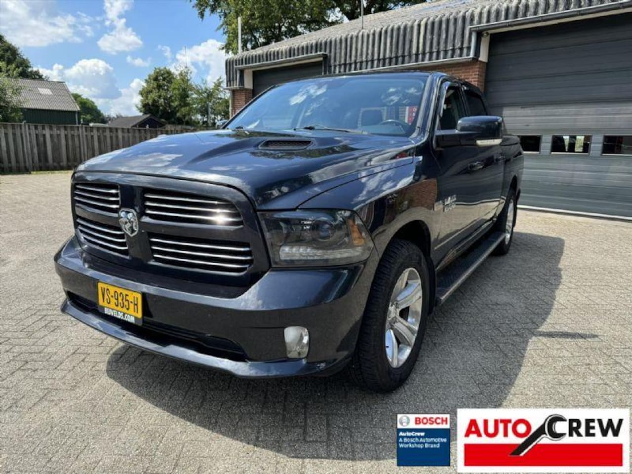 Dodge Ram 1500 - 5.7 V8 TOPSTAAT! VOL! Grijs Kenteken - AutoWereld.nl