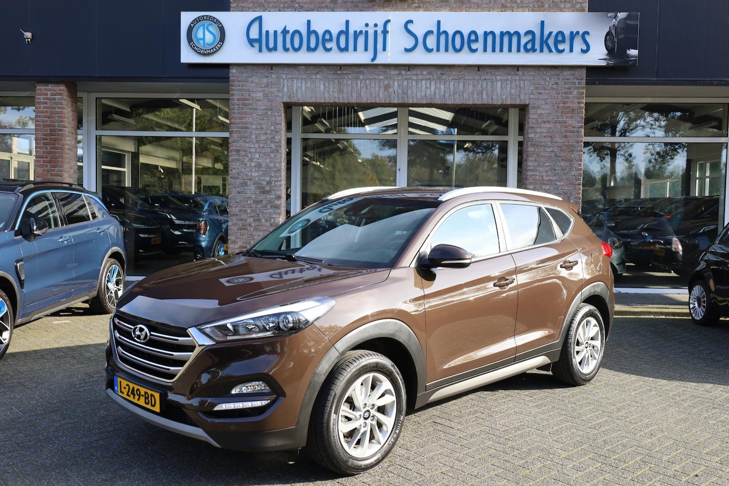 Hyundai Tucson - 1.6 GDi Premium CAMERA LEER 4xSTOELVERWARMING TREKHAAK NAVI 17"LMV 2xKEYLESS ENZ - AutoWereld.nl