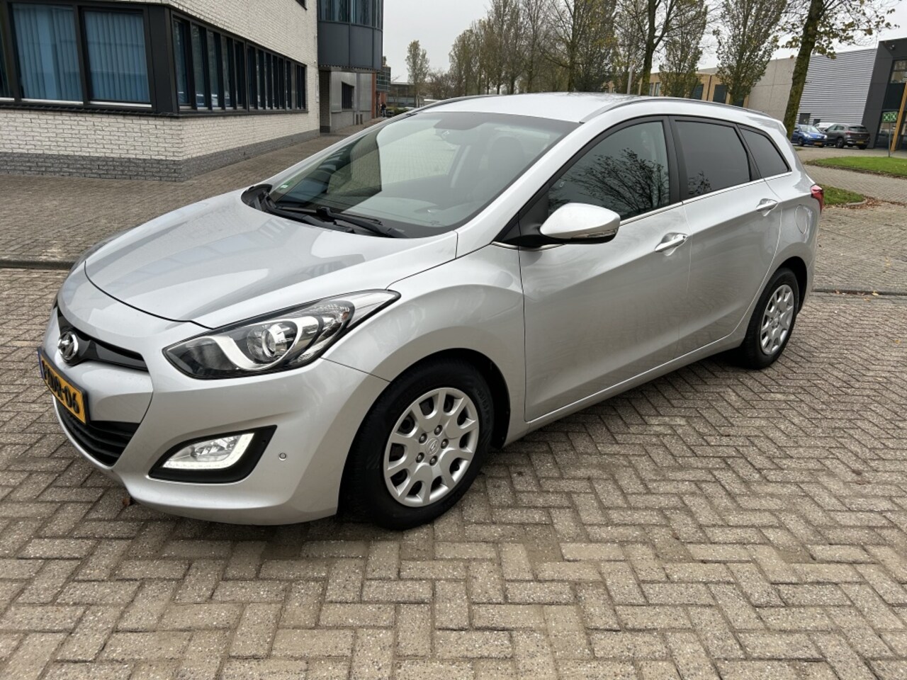 Hyundai i30 Wagon - 1.6 GDI Business Ed. - AutoWereld.nl