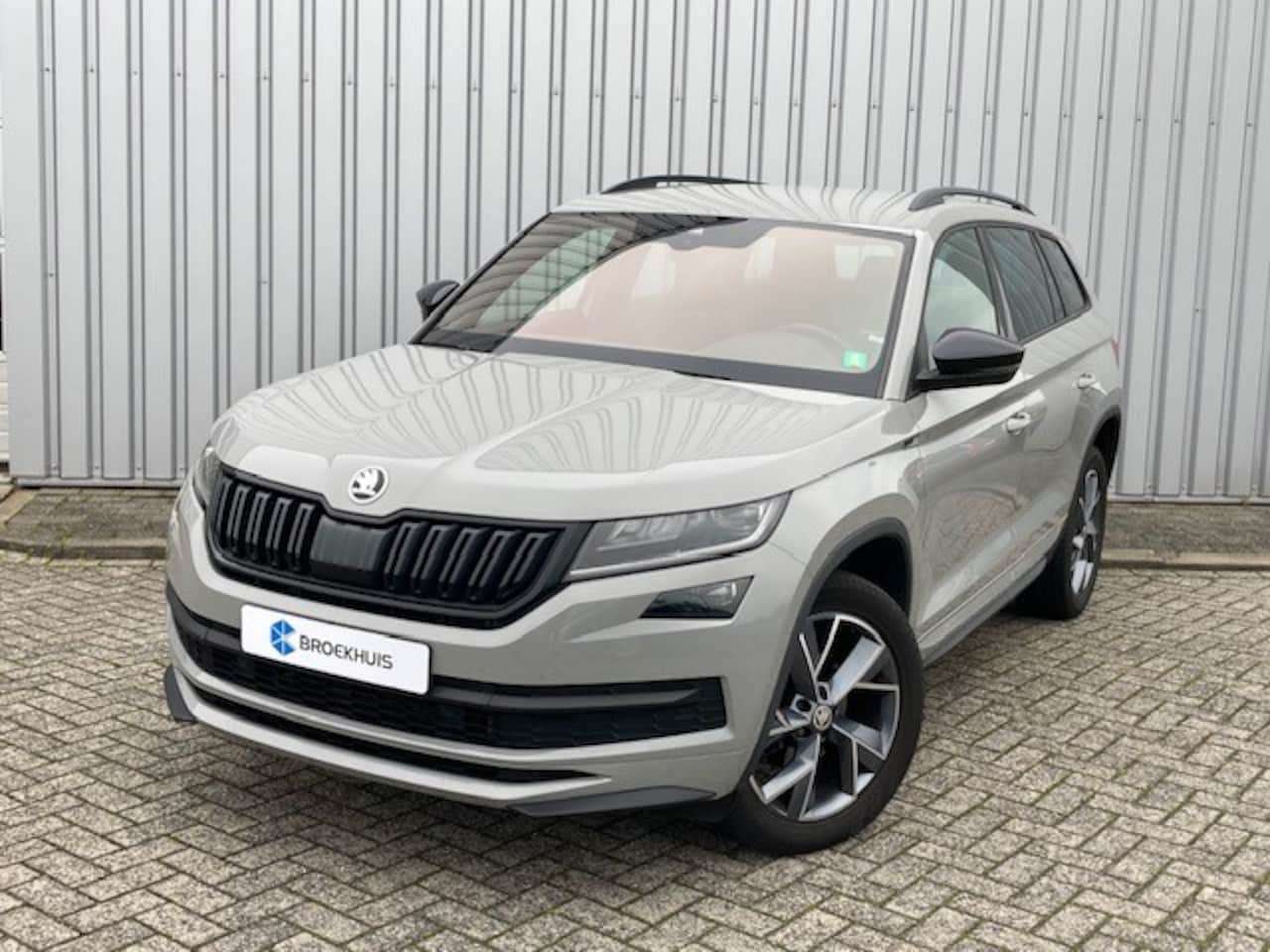 Skoda Kodiaq - 1.5 TSI Sportline Business | 150pk | Adaptief cruise control | Navigatie | Dodehoekdetecti - AutoWereld.nl