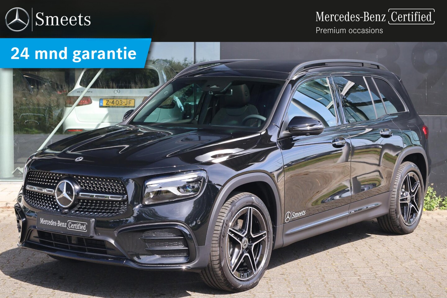 Mercedes-Benz GLB - 180 AMG Line | Panoramadak | Memory Seats | Keyless Entry | Navigatie | LED | 360 camera | - AutoWereld.nl