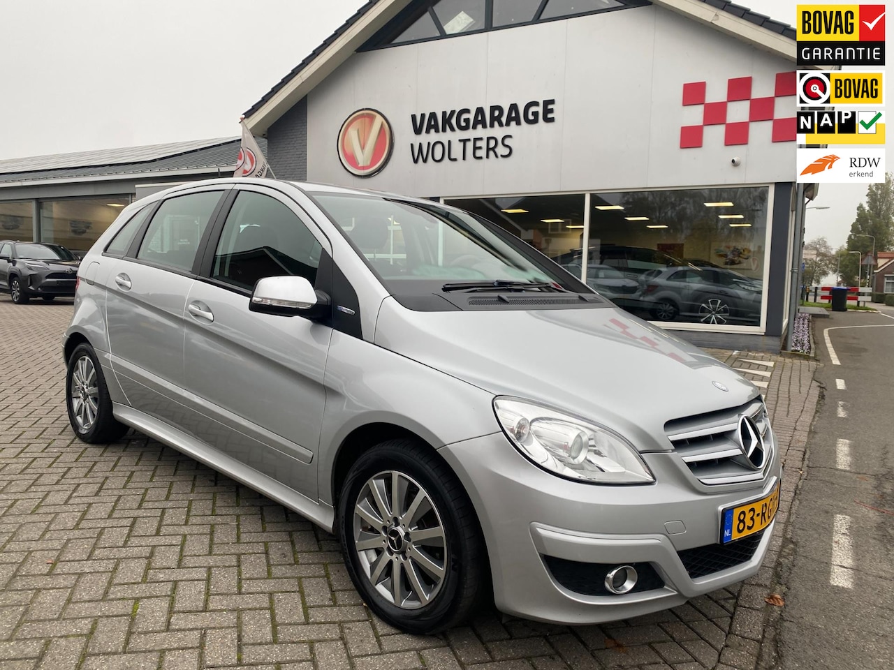 Mercedes-Benz B-klasse - 180 BlueEFFICIENCY Business CLass 180 BlueEFFICIENCY Business CLass - AutoWereld.nl