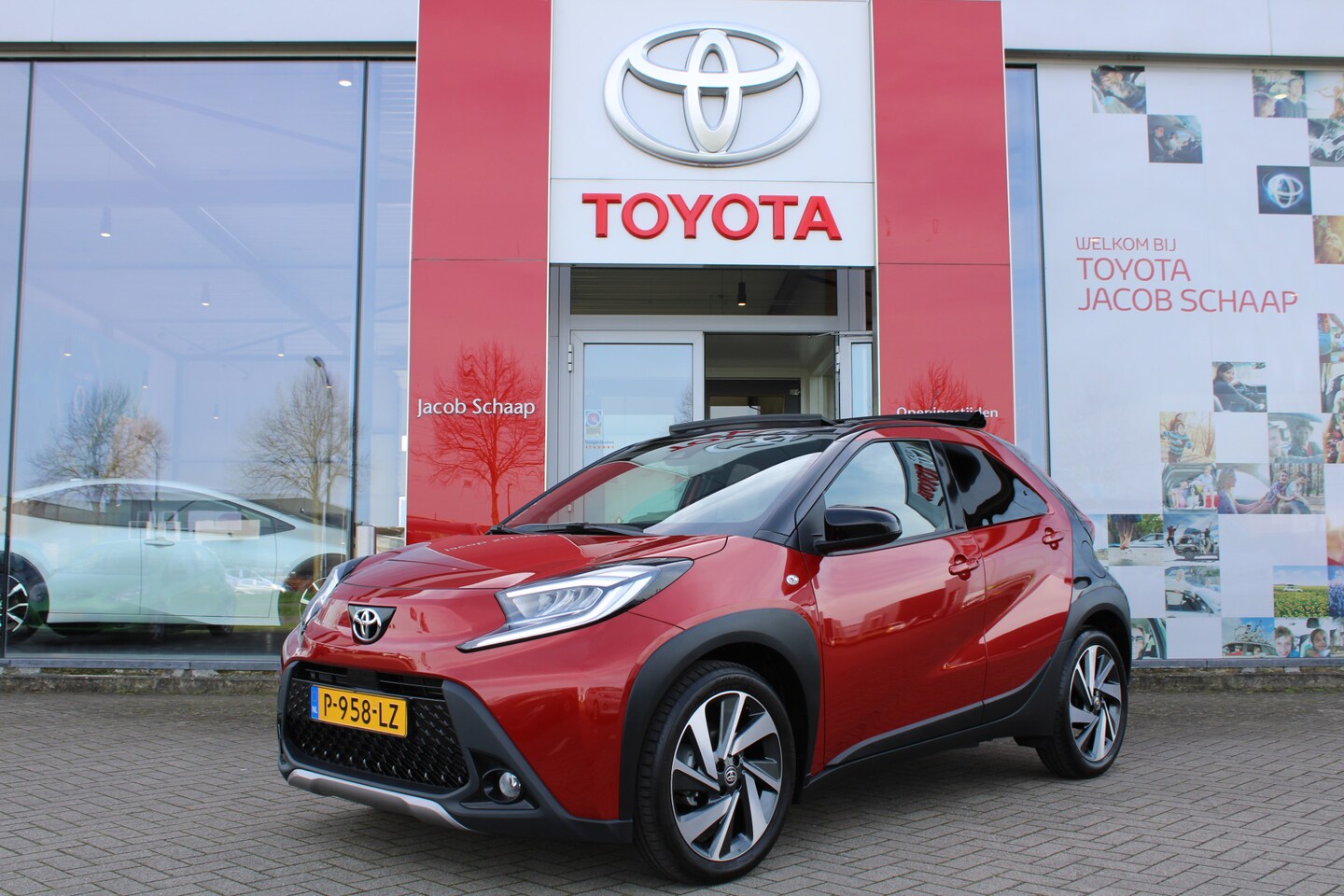 Toyota Aygo X - 1.0 VVT-i MT envy 72pk | Cabrio | Apple Carplay/Android Auto | Nieuwstaat | - AutoWereld.nl