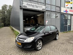 Opel Astra - 1.4 Essentia 5 Deurs Elektrisch Pakket APK NAP Rapport