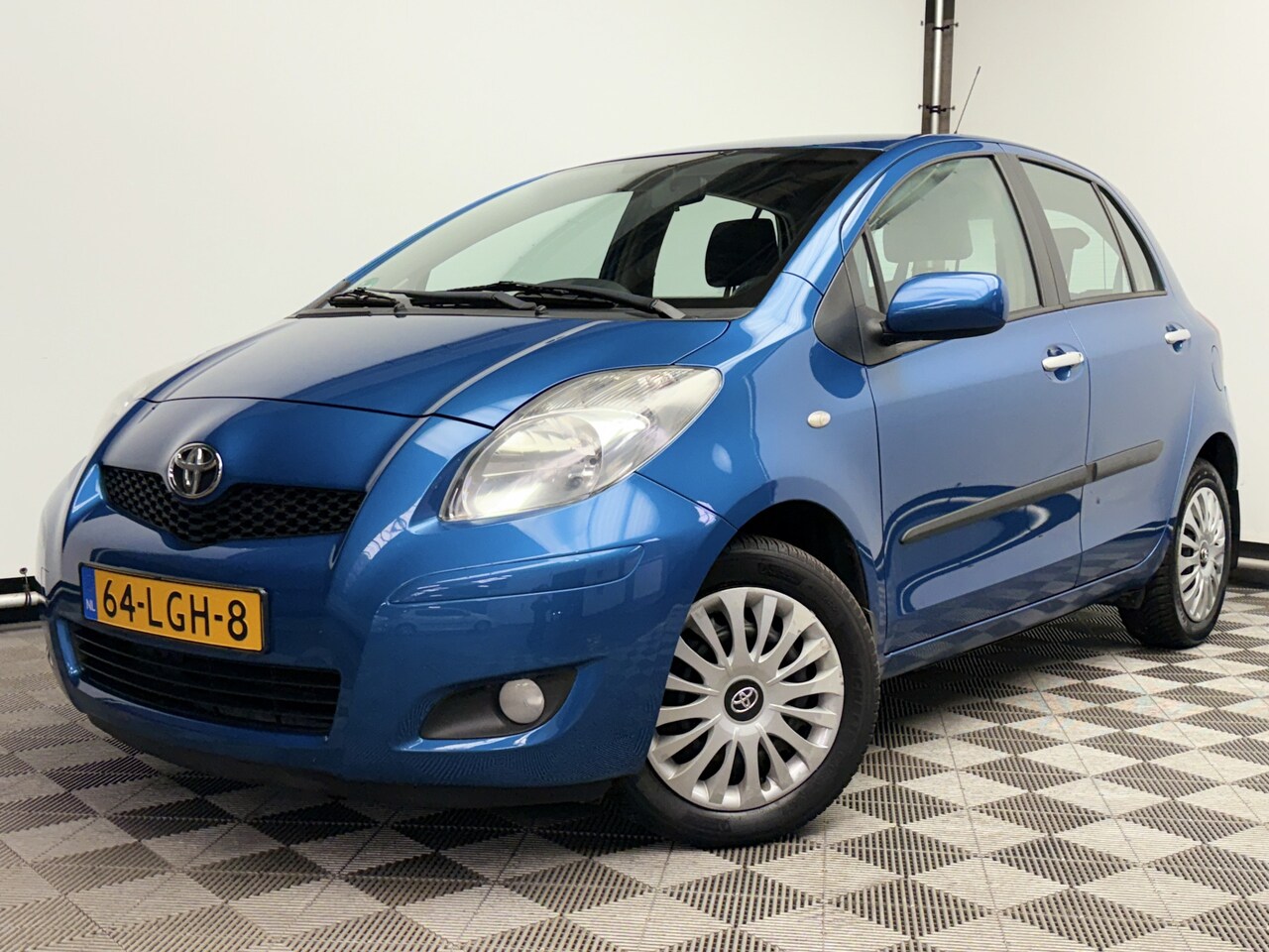 Toyota Yaris - 1.3 VVTi Aspiration 5-drs ECC 1e Eigenaar NL Auto - AutoWereld.nl