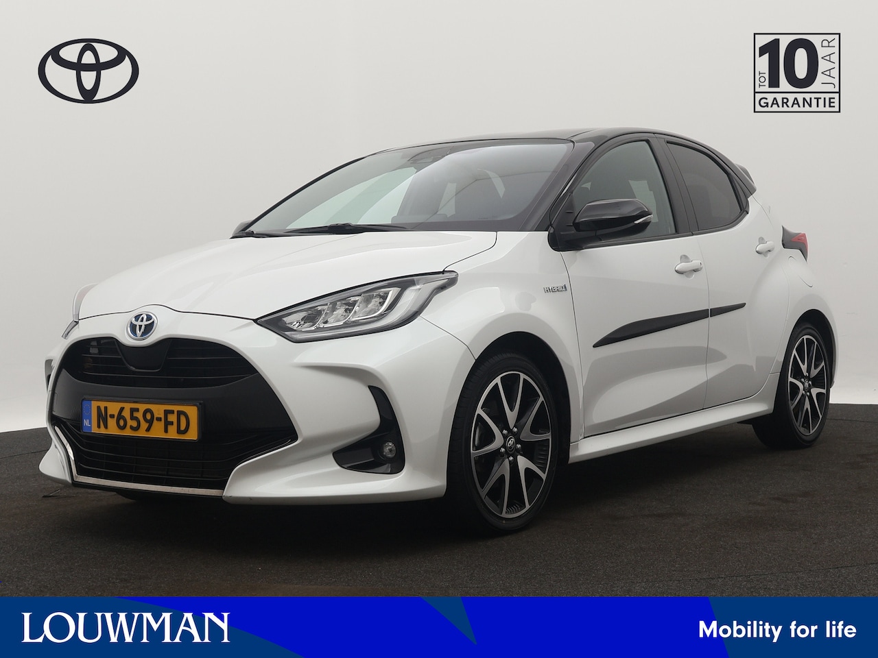 Toyota Yaris - 1.5 Hybrid Executive Limited | Climate Control | Stoelverwarming | Half leder | LM velgen - AutoWereld.nl