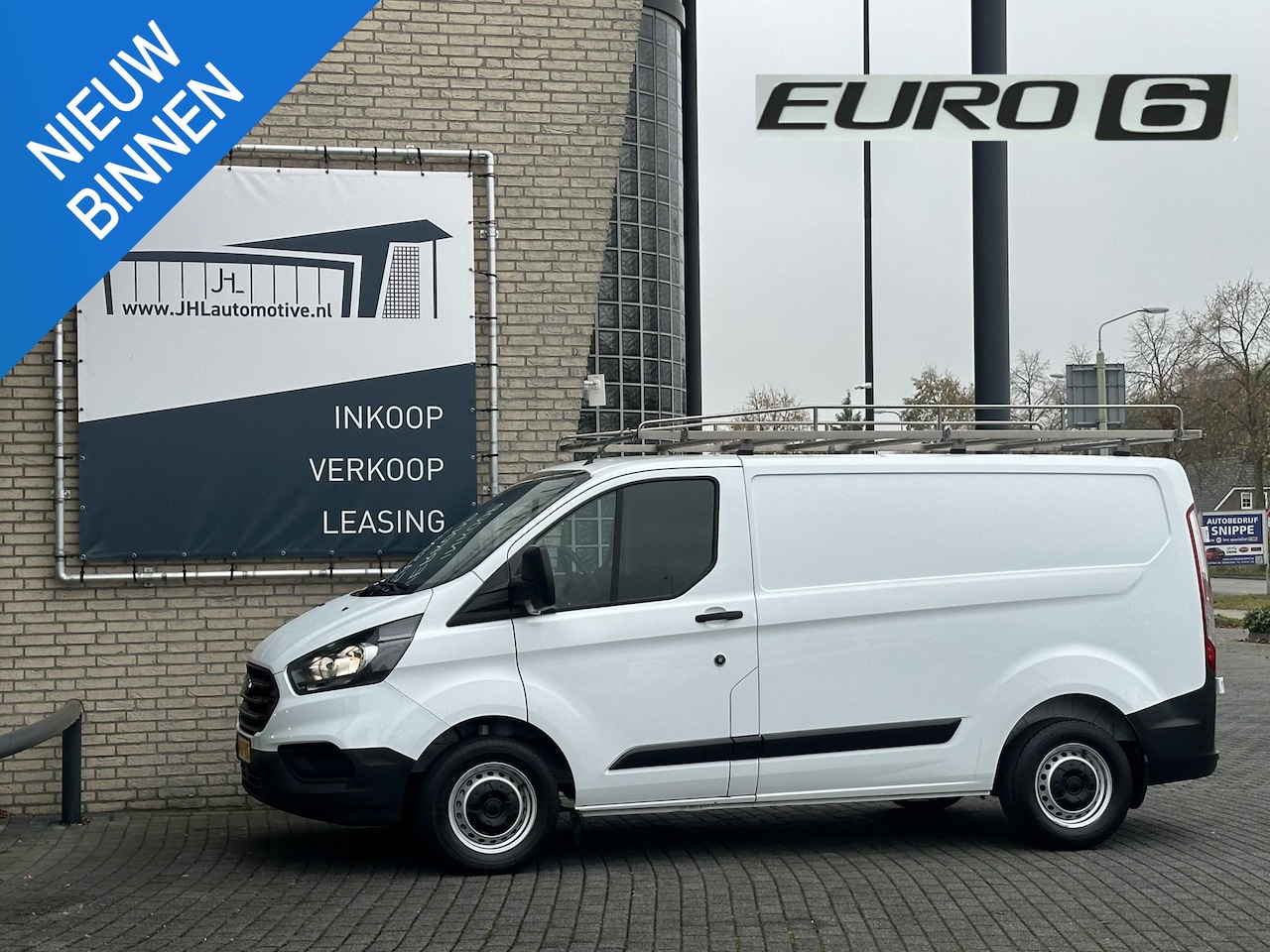 Ford Transit Custom - 280 2.0 TDCI L1H1 Ambiente*A/C*HAAK*IMPERIAAL*3P* - AutoWereld.nl