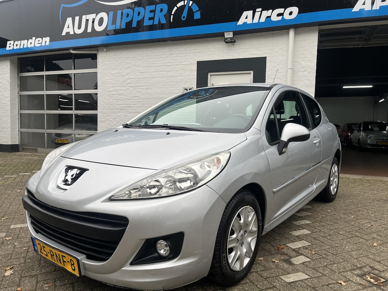 Peugeot 207 - 1.4 VTi Access 1.4 VTi Access - AutoWereld.nl