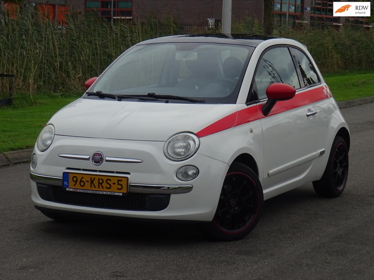 Fiat 500 - 1.2 Lounge 90DKM/NAP/PANORAMADAK/AIRCO/APK 09-2025 - AutoWereld.nl