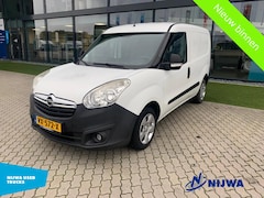 Opel Combo - Parkeersensoren + Navigatie