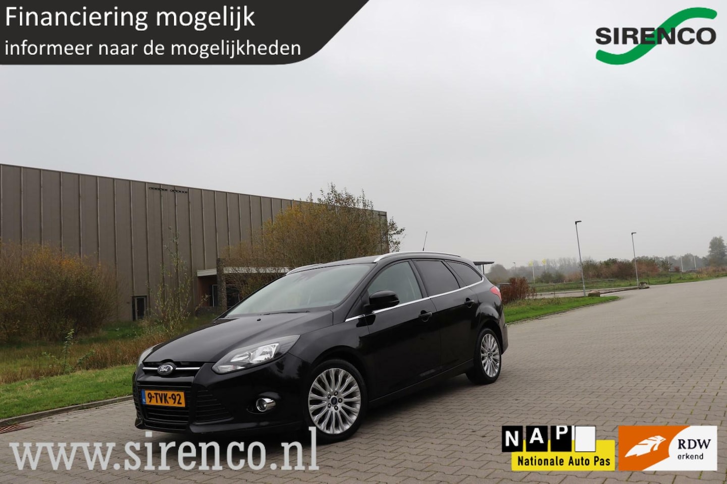 Ford Focus Wagon - 1.6 EcoBoost Titanium 180 pk trekhaak deels leder stoelverwarming navigatie bluetooth clim - AutoWereld.nl