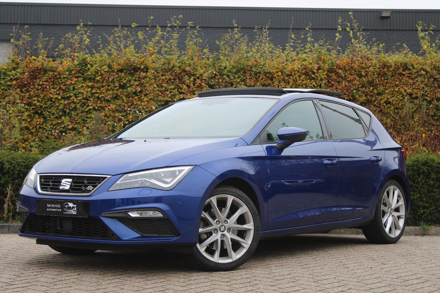 Seat Leon - 1.8 TSI FR DSG | Panoramadak | Sfeerverlichting | LED | Stoelverwarming | SEAT SOUND | App - AutoWereld.nl