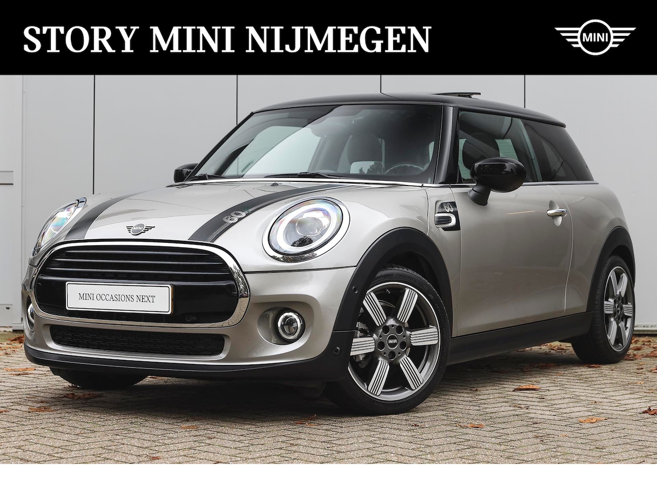 MINI Cooper - Hatchback 60 Years Chili Automaat / Panoramadak / Comfort Access / Stoelverwarming / LED / - AutoWereld.nl