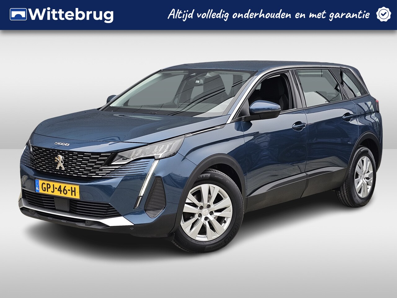 Peugeot 5008 - 1.2 PureTech Active Automaat | Trekhaak | Stoelverwarming | Parkeercamera - AutoWereld.nl