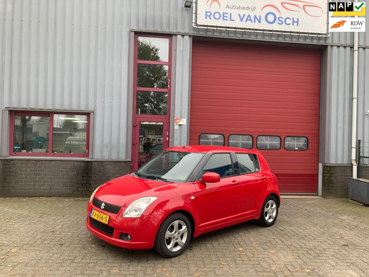 Suzuki Swift - 1.3 5 Deurs, Airco, navi Carplay, APK TOT 12-2025 - AutoWereld.nl