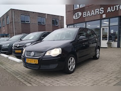 Volkswagen Polo - 1.4 16V 59KW 5DRS AUT Sportline