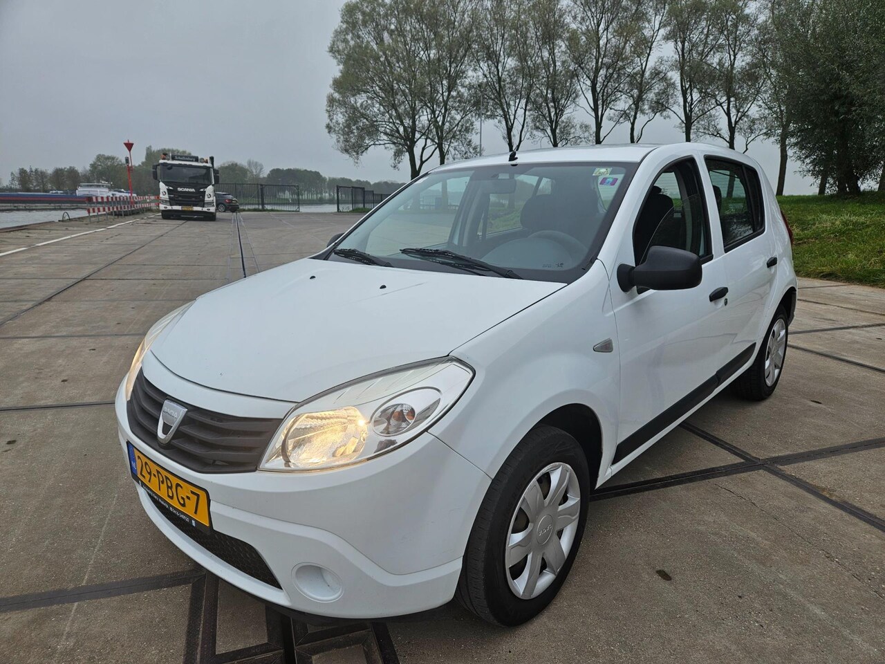 Dacia Sandero - 1.2 Ambiance Airco - AutoWereld.nl