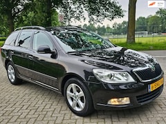 Skoda Octavia Combi - 1.2 TSI Comfort 1e eigenaar dealer onderhouden navigatie stoelverwarming cruis control 6 b