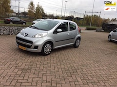 Peugeot 107 - 1.0-12V XS - Automaat - 5-Deurs - Airco - Lage KM Stand -Ned. Auto - Toerenteller