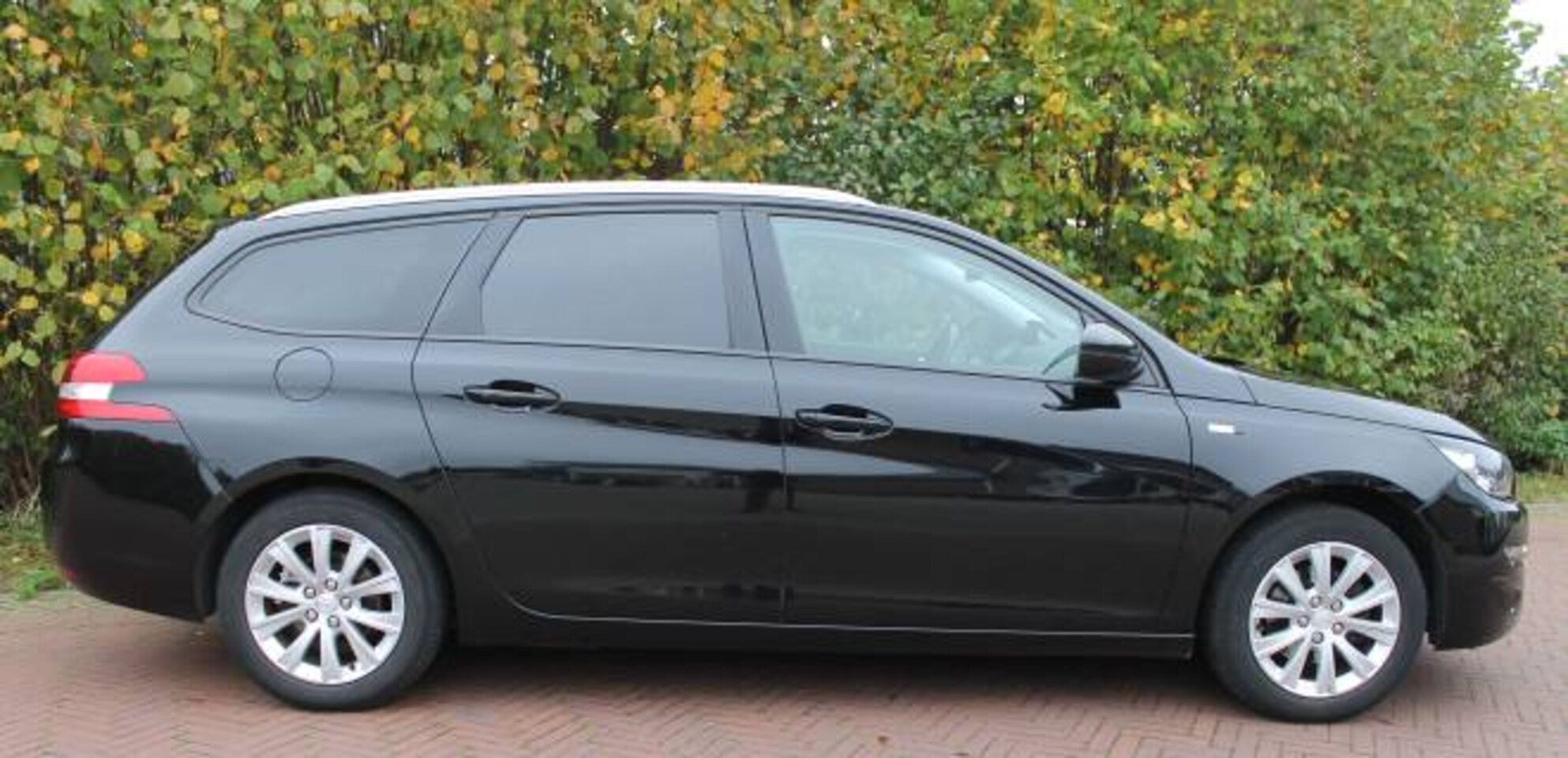 Peugeot 308 SW - 1.2 PureTech 130pk S&amp;Style