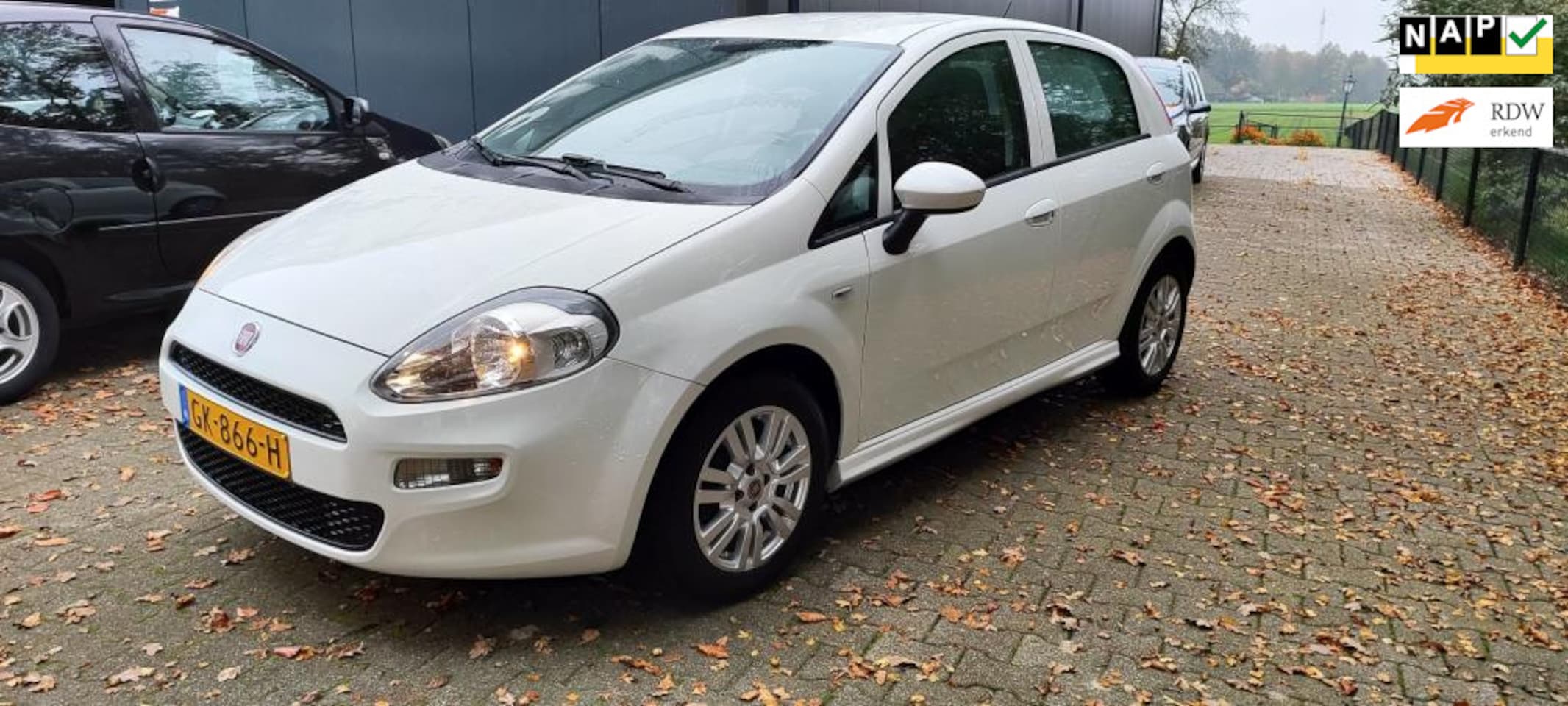 Fiat Punto Evo - 1.3 M-Jet Lounge bj 2015 airco - AutoWereld.nl