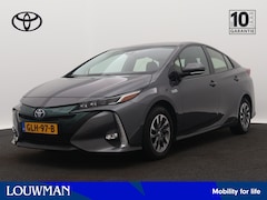 Toyota Prius - 1.8 Plug-In Hybrid Dynamic Limited | Navigatie | Dodehoek-detectie | 16' Velgen |