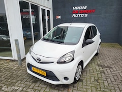 Toyota Aygo - 1.0 VVT-i Now 4drs, Airco, Nieuwe apk, Nap