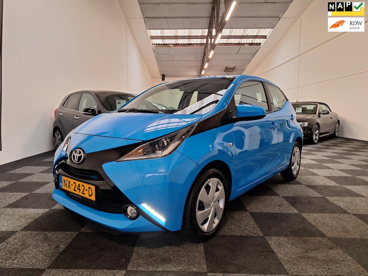 Toyota Aygo - 2017. X-Play MET SLECHT 17.000 km NAP. - AutoWereld.nl