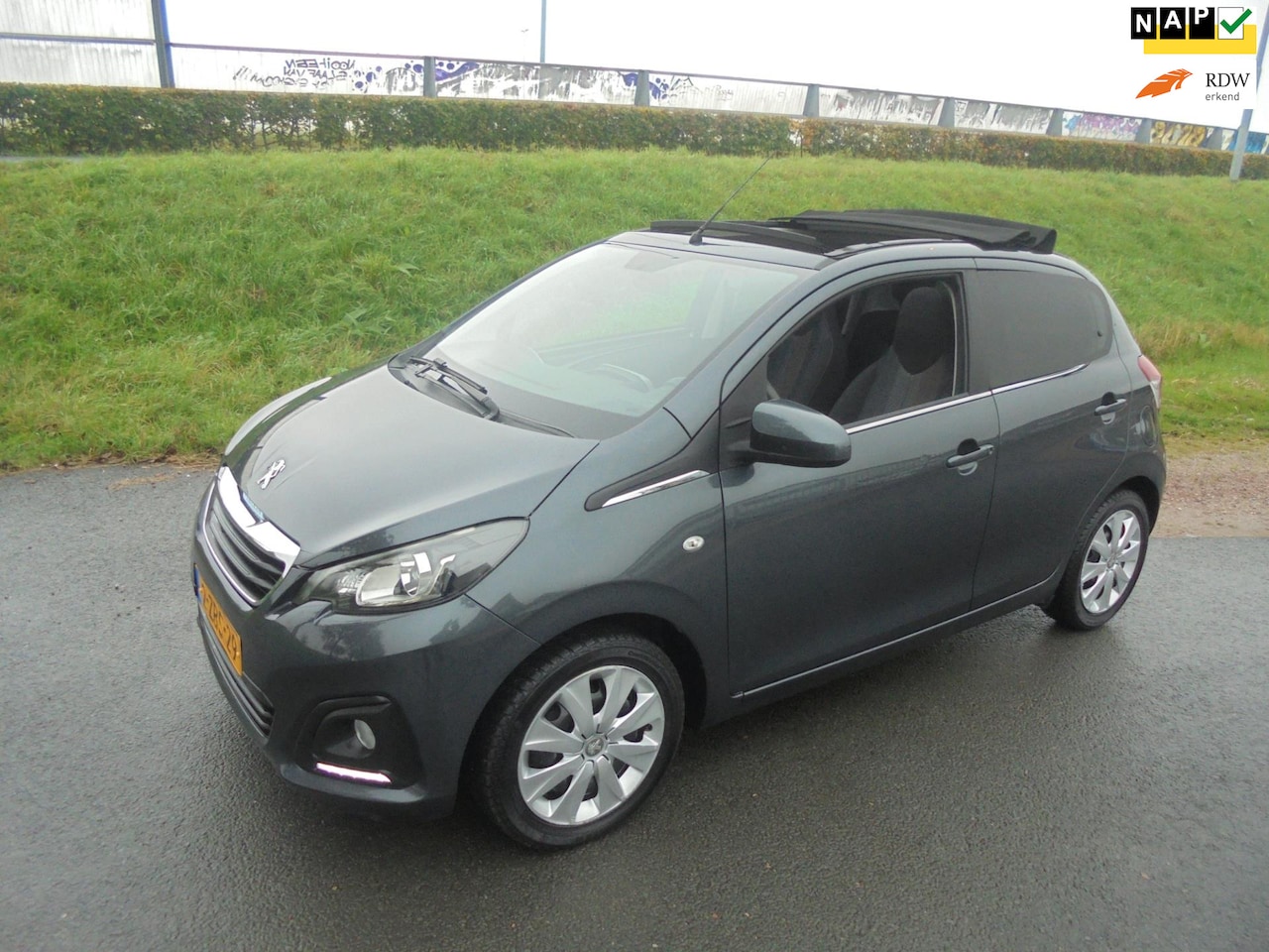 Peugeot 108 - Peugeot 108 1.0 Benzine Cabrio met airco 74.000km - AutoWereld.nl