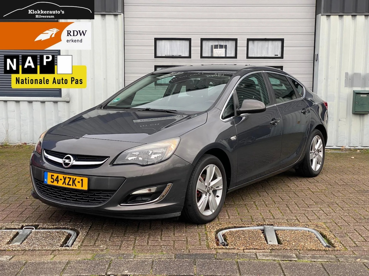 Opel Astra - 1.4 Turbo Cosmo Airco | Navi | Cruise - AutoWereld.nl