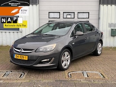 Opel Astra - 1.4 Turbo Cosmo Airco | Navi | Cruise