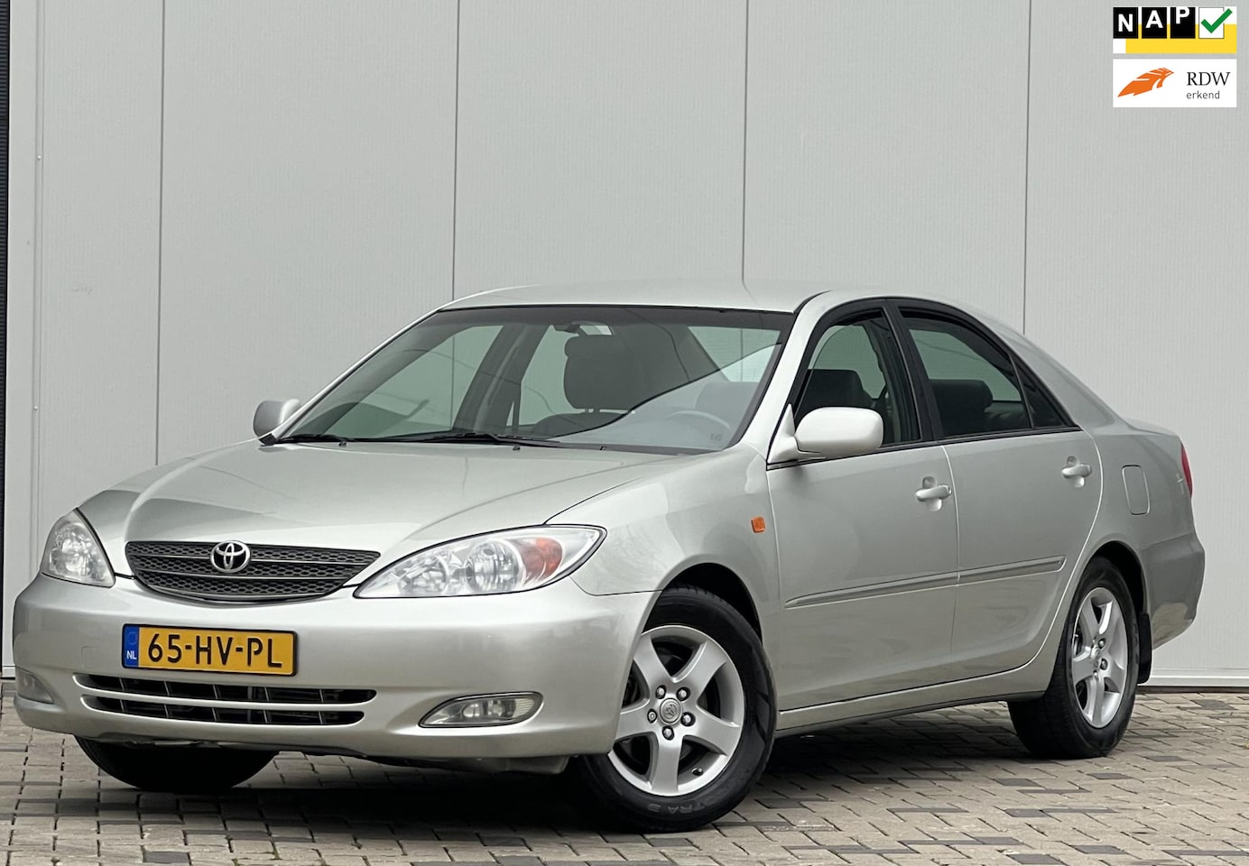 Toyota Camry - 3.0 V6 Linea Sol AUTOMAAT LEER IN NIEUWSTAAT - AutoWereld.nl