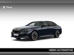 BMW i5 - Sedan M60 xDrive | M SPORTPAKKET PRO | PANORAMADAK | CARBON FIBRE | STOELVENTILATIE | STUU