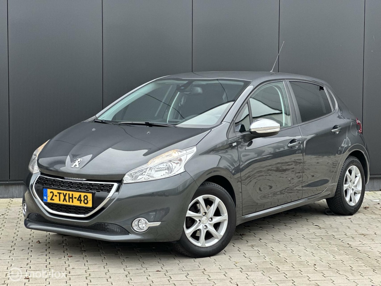 Peugeot 208 - 1.2 82PK Style | CRUISE | CLIMA | NAVI | PDC | - AutoWereld.nl