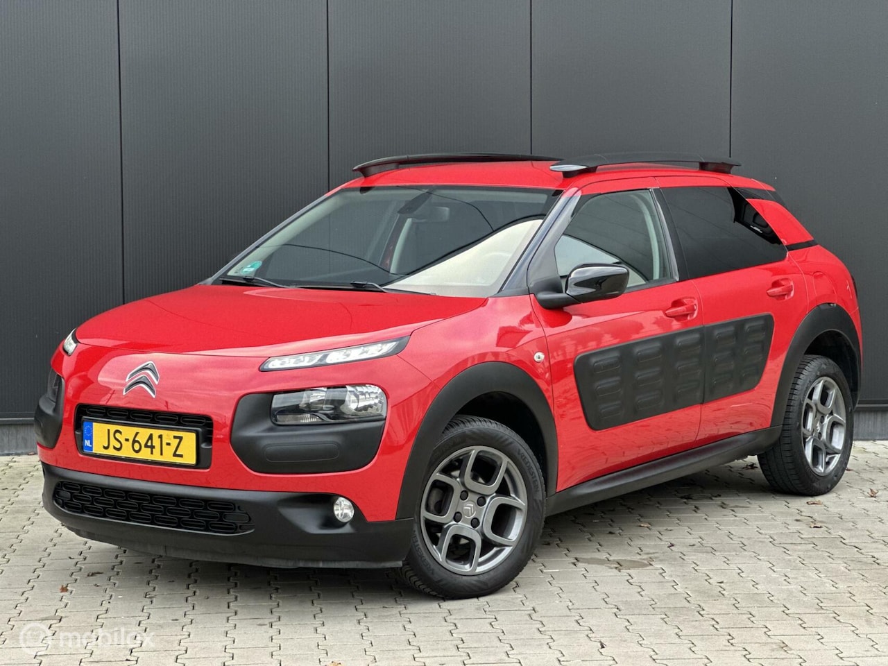 Citroën C4 Cactus - 1.2 82PK Shine | AUTOMAAT | CAMERA | NAVI | CRUISE | - AutoWereld.nl