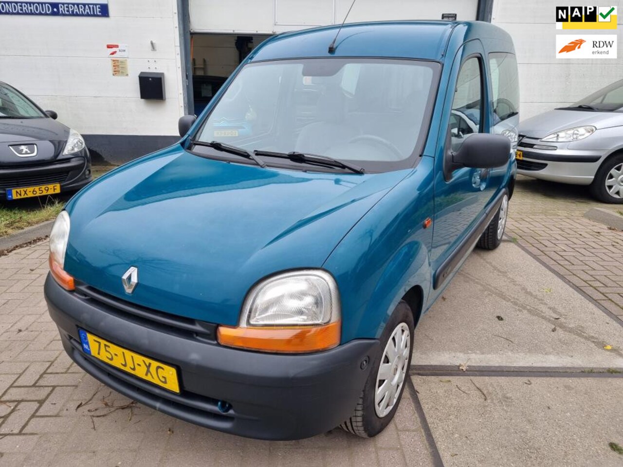 Renault Kangoo - 1.4 Authentique | Automaat - AutoWereld.nl