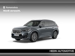 BMW X1 - 30e xDrive | M-Sport | 18'' | Panoramadak | Harman/Kardon | Elek. Stoelverst. | Getint gla