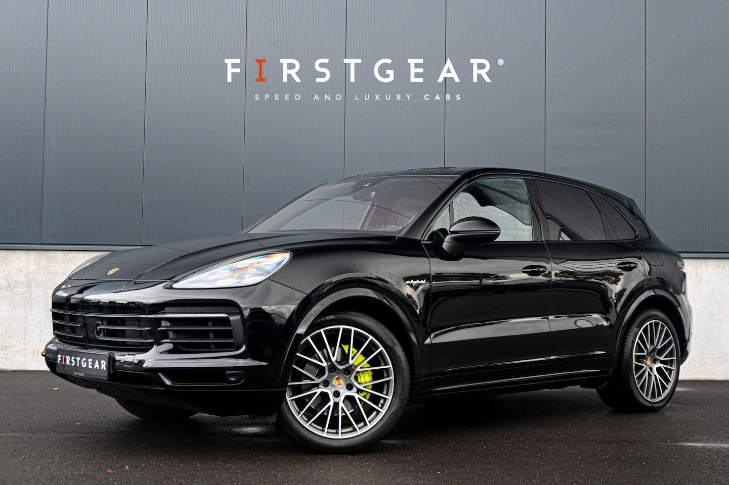 Porsche Cayenne - 3.0 E-Hybrid *BOSE / Sport-Chrono / Panorama / Luchtvering / Memory / Soft-Close* - AutoWereld.nl