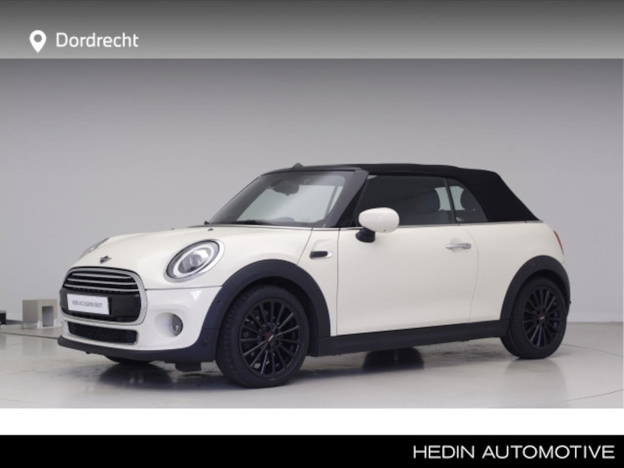 MINI Cabrio - Cooper Automaat | Harman Kardon | 17" | Stoelverwarming | Navigatie | PDC v+a - AutoWereld.nl