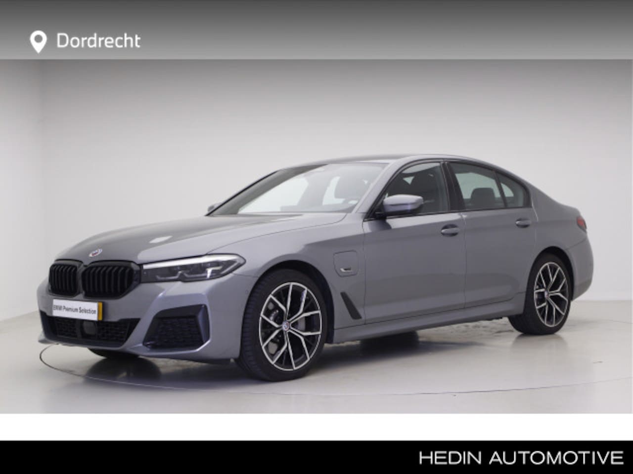 BMW 5-serie - 530e M-Sport | 19" | Trekhaak | Harman Kardon | Driving Assistant Professional - AutoWereld.nl