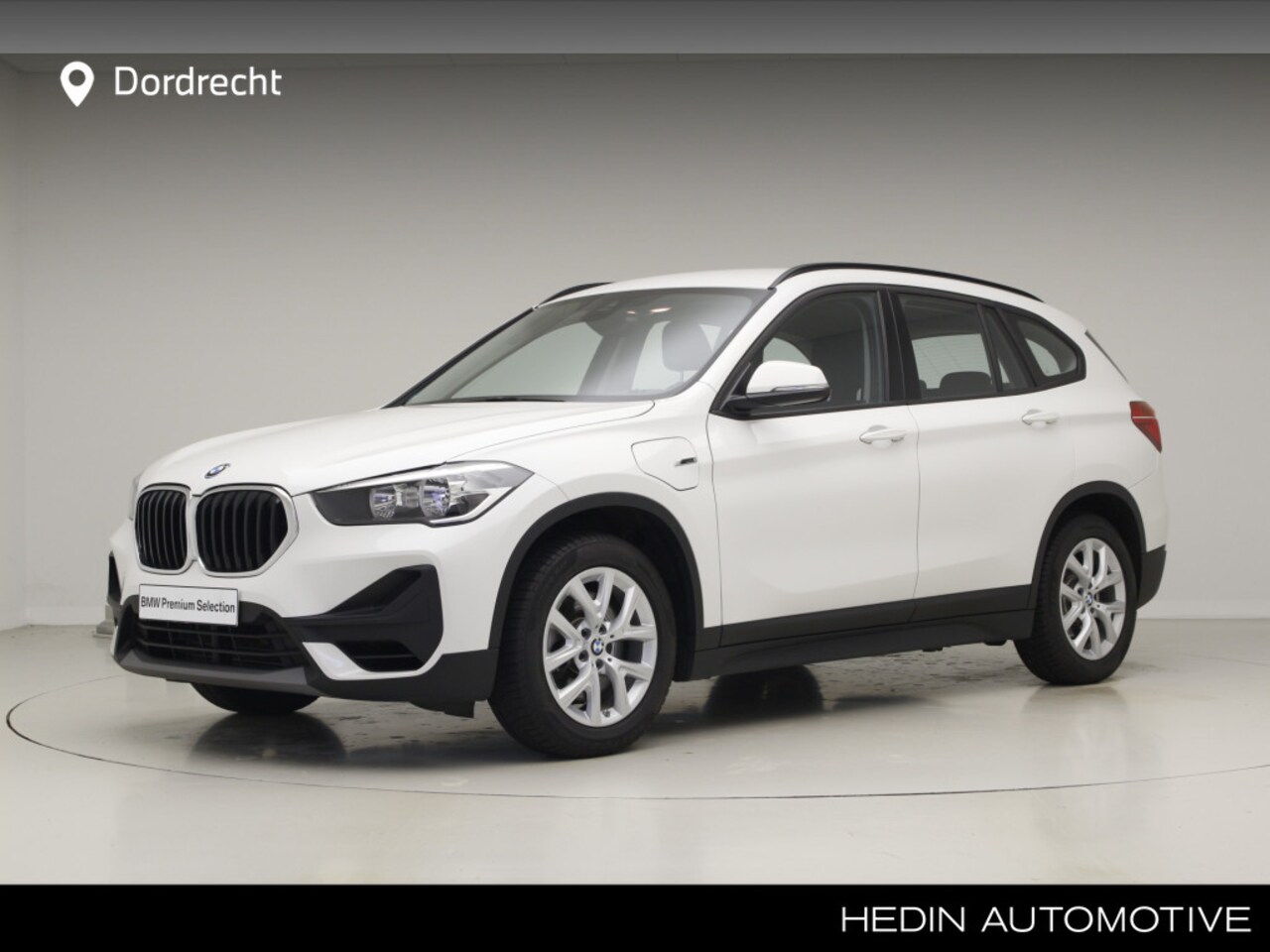 BMW X1 - xDrive25e | Trekhaak | Stoel+Stuurverwarming | Comfort Access - AutoWereld.nl