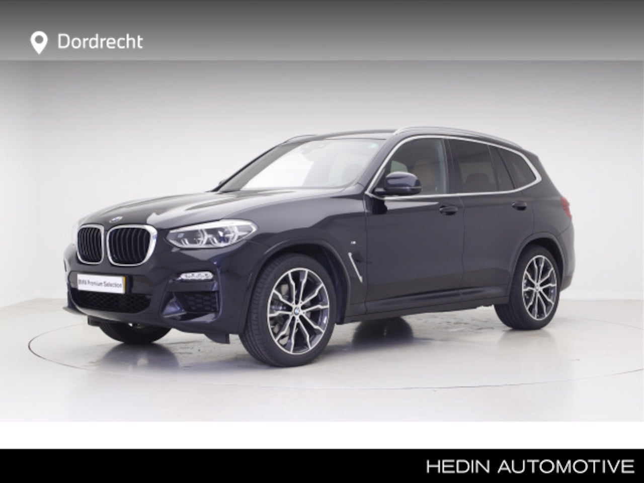 BMW X3 - xDrive20i M-Sport | Trekhaak | Panorama | 20" | Head-Up | Leder - AutoWereld.nl