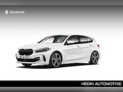 BMW 1-serie - 118i Model M Sport | Comfort Pack | Premium Pack | 18 inch LM Dubbelspaak M (Styling 819 M