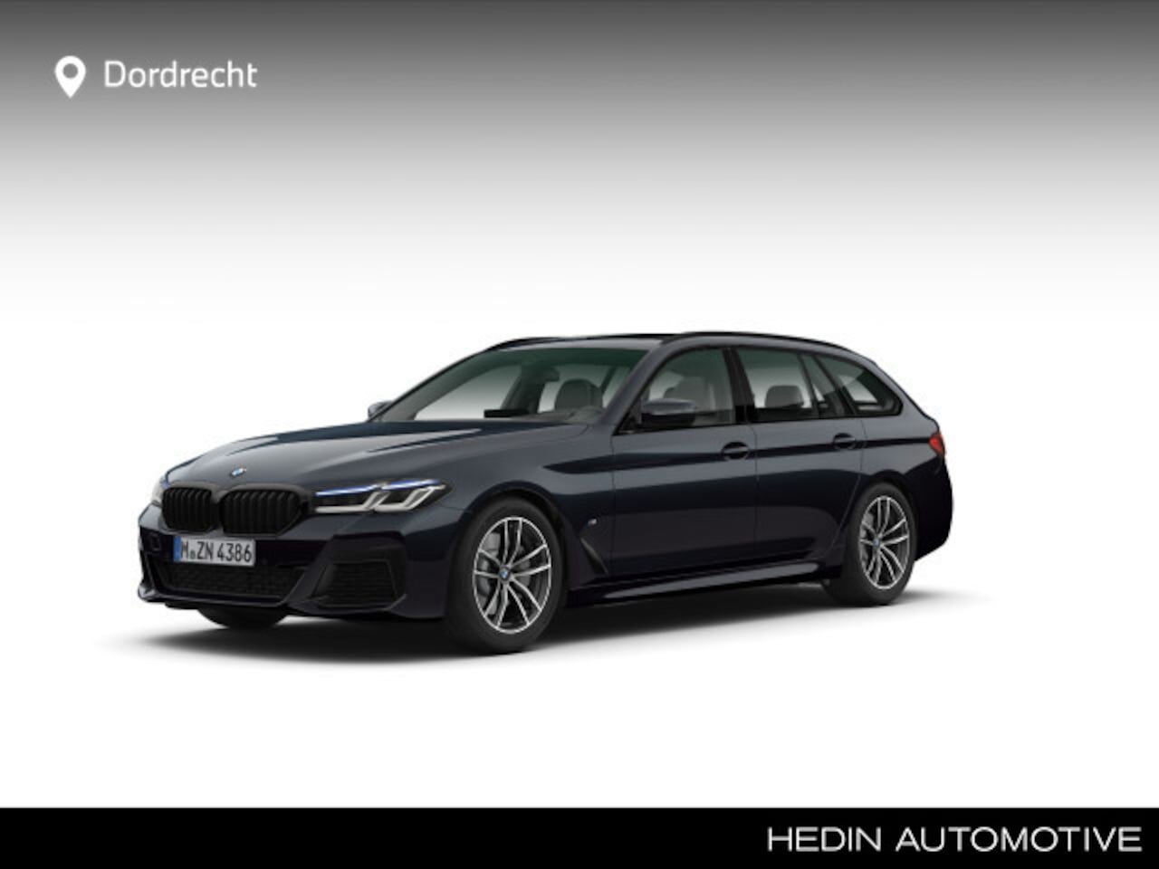 BMW 5-serie Touring - 520i M-Sport | Panorama | Head-Up | Trekhaak | Laser | Hifi - AutoWereld.nl