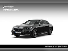 BMW i5 - eDrive40 84 kWh M Sportpakket | Innovation Pack | Travel Pack | Comfort Pack | Trekhaak me