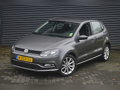 Volkswagen Polo - 1.2 TSI Comfortline 2015