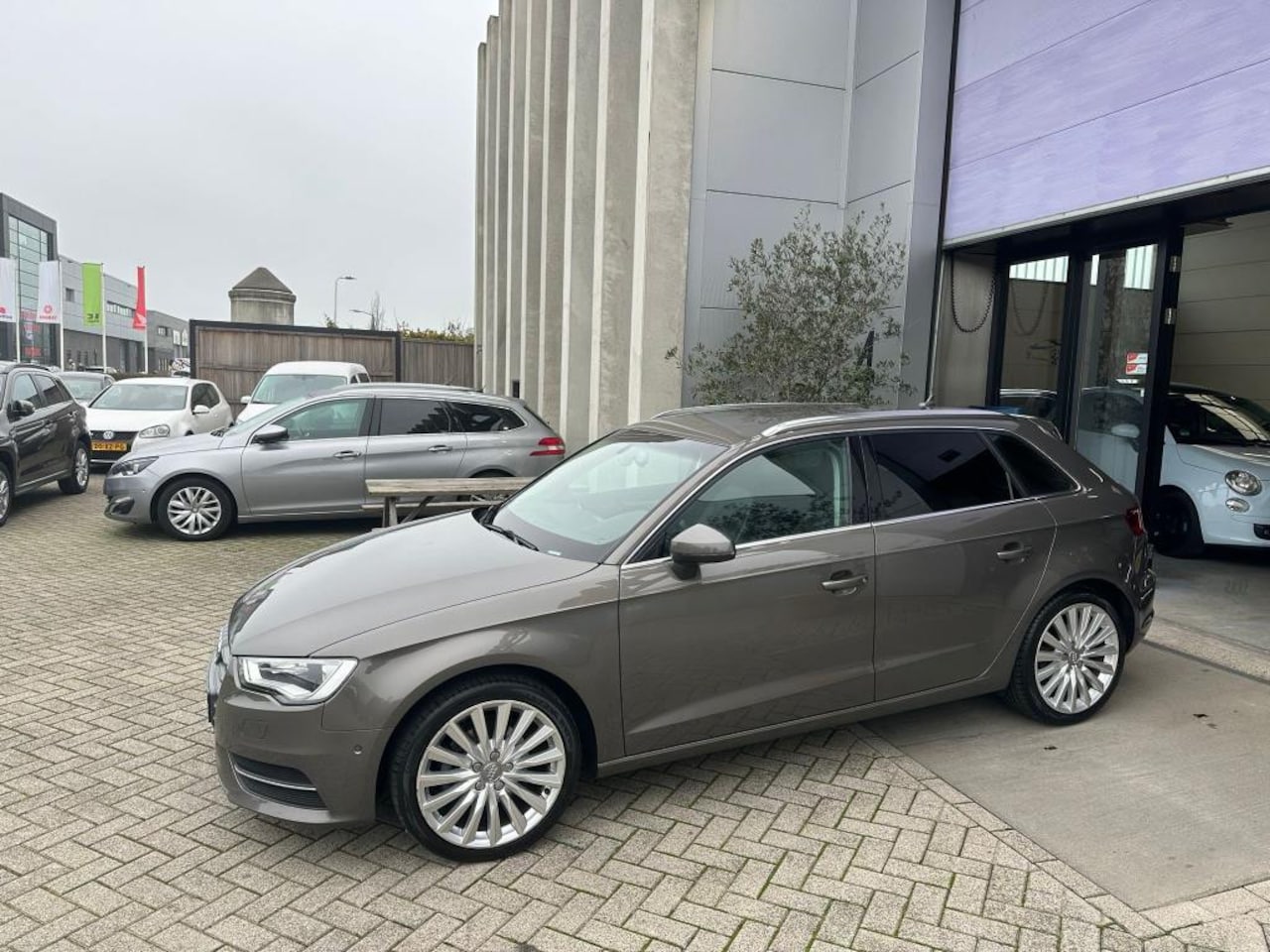 Audi A3 Sportback - 1.4 TFSI Pro Line plus AUTOMAAT! NIEUWSTAAT! INRUIL MOGELIJK! - AutoWereld.nl