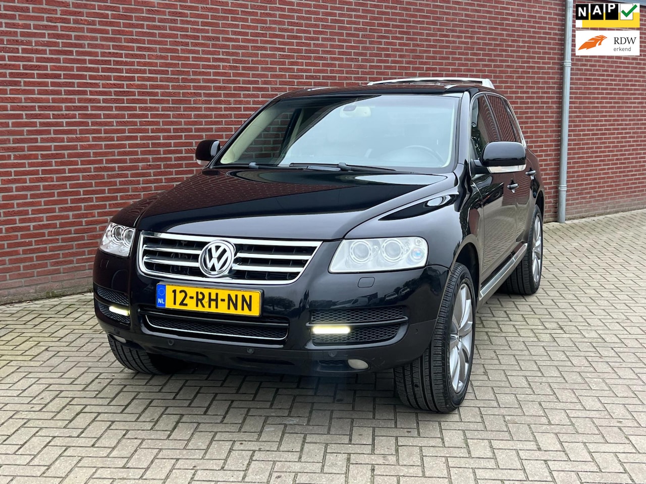 Volkswagen Touareg - 4.2 V8 NAP / Trekhaak / Airco / Cruise control - AutoWereld.nl