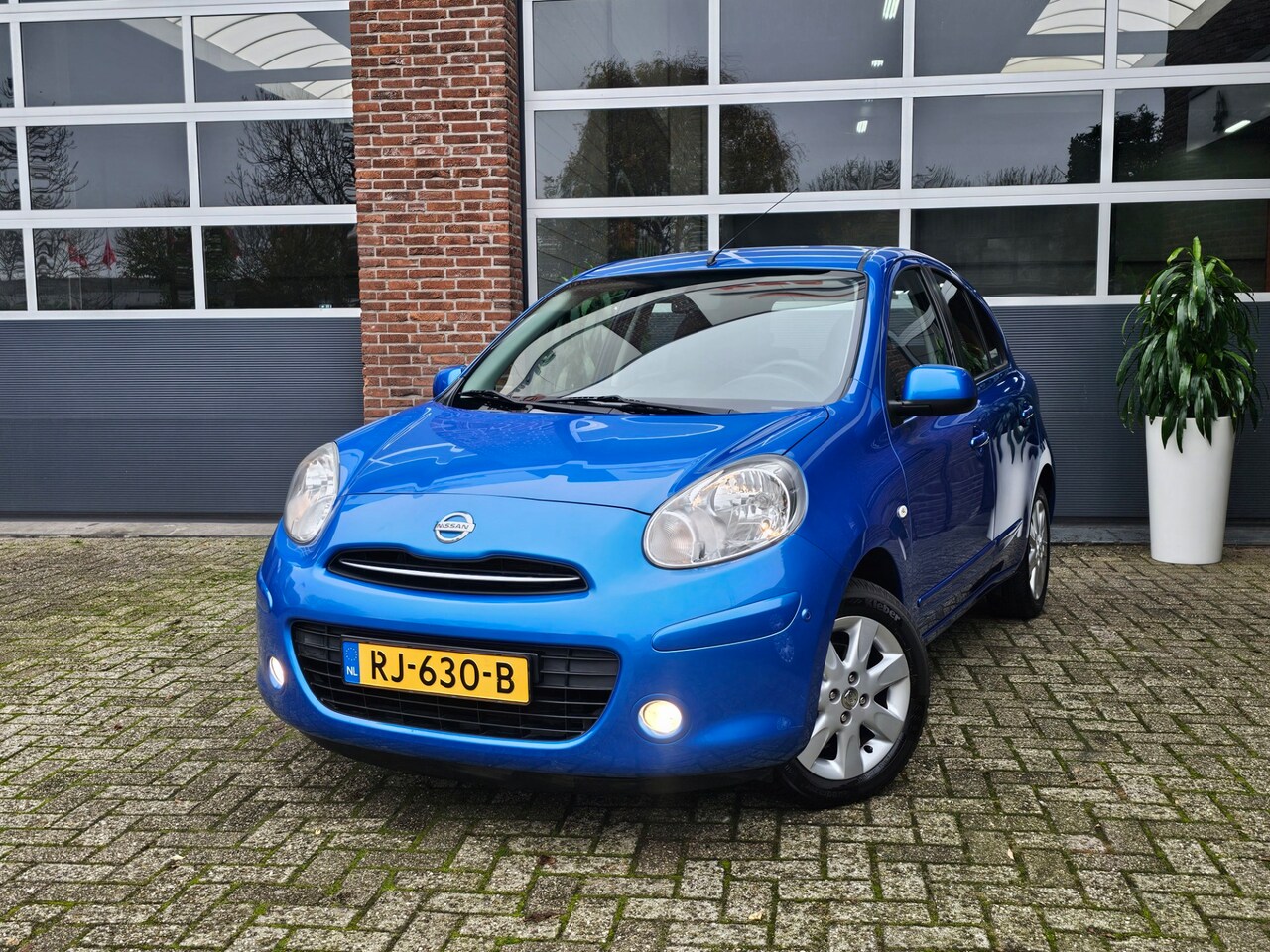 Nissan Micra - 1.2 DIG-S Connect Edition PDC |Airco |Navi |Lm velgen - AutoWereld.nl