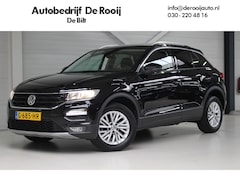 Volkswagen T-Roc - 1.5 TSI Style Business Airco | Navigatie | Adaptieve Cruise Control | Spiegelpakket